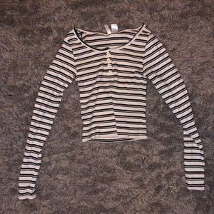 Black and white striped long sleeved crop top